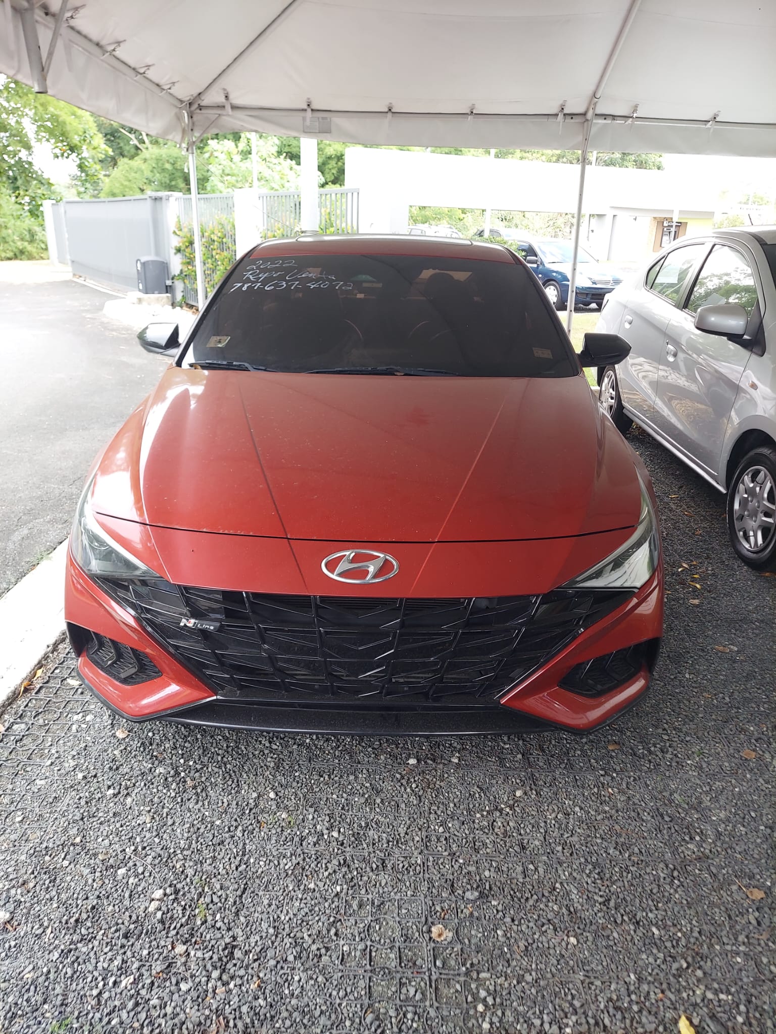 Hyundai	Elantra SE